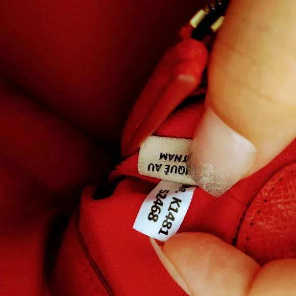 Coach Red Wristlet with Removable Matching Pouch - Picture 8 of 15